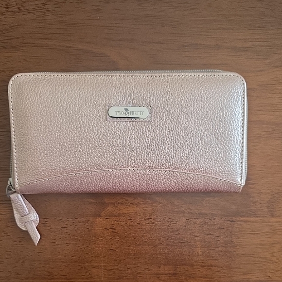 Two Pretty Handbags - Rose Gold Leather Zippered Wallet
